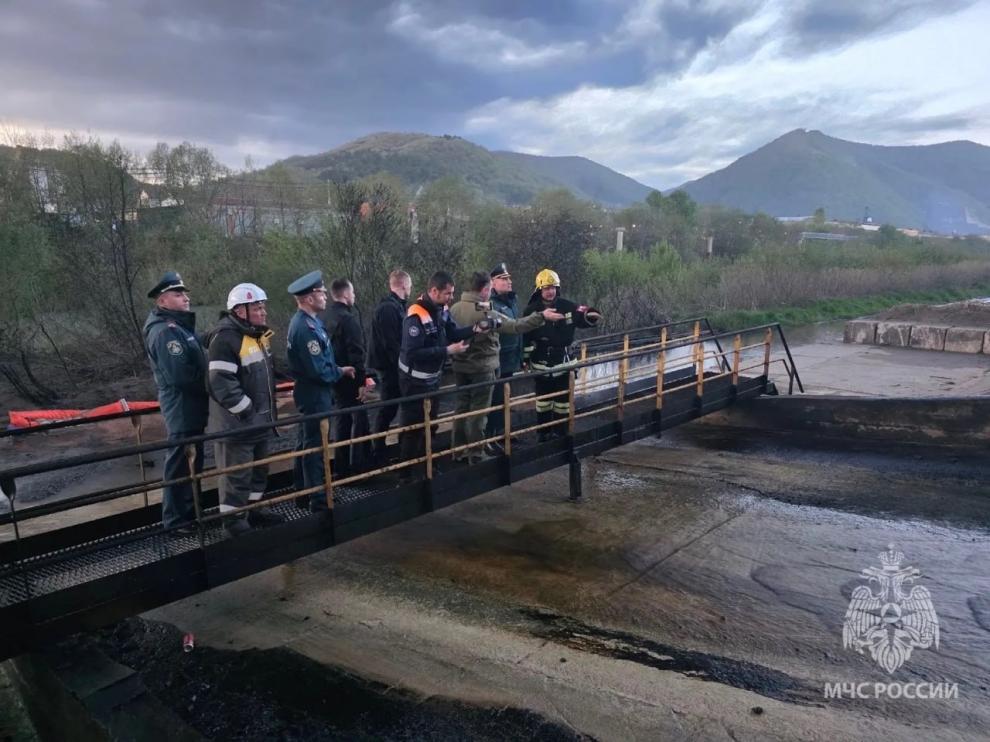 Беспилотники атаковали Туапсе: пожар ликвидирован оперативно